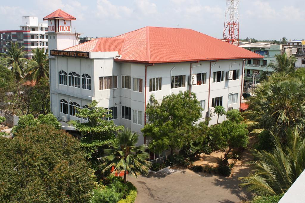 Tilko City Hotel Jaffna Exterior foto